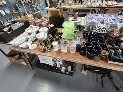 Lot 726 - Worcester 'Evesham' wares, boxed wine glasses,...