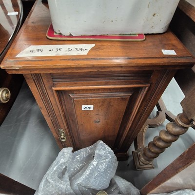 Lot 208 - A Victorian bedside cabinet H 74cm W 38cm D 34cm