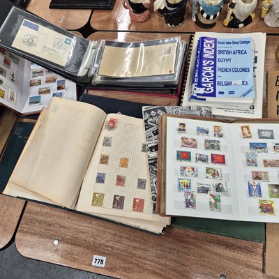 Lot 778 - A collection of world stamps