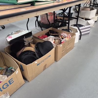 Lot 795 - A good collection of vintage silk scarves and...