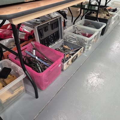 Lot 818 - An extensive collection of mainly workshop...