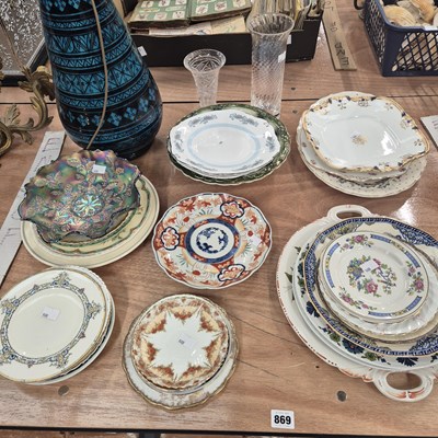 Lot 869 - Various antique and later chinaware