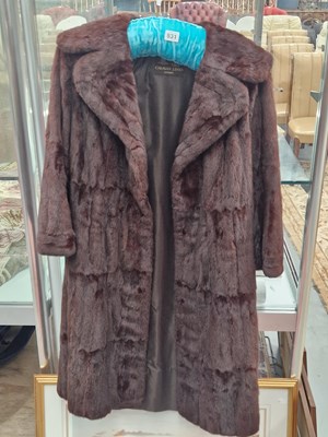 Lot 931 - A good Calman Links, London fur coat