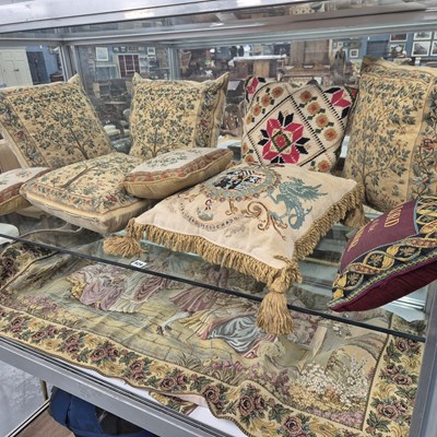 Lot 929 - A Brussels tapestry banner and various throw...