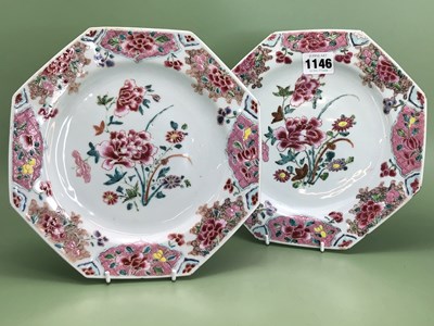 Lot 1146 - A pair of Chinese famille rose octagonal...