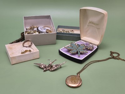 Lot 1100a - Jewellery- a vintage 9ct hallmarked gold full...