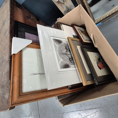 Lot 357 - A collective lot of furnishing prints etc.