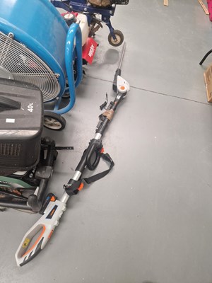 Lot 910A - A Vonhaus battery powered hedge trimmer