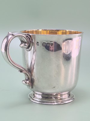 Lot 1027 - A silver half pint mug by John Hugh Le Sage,...