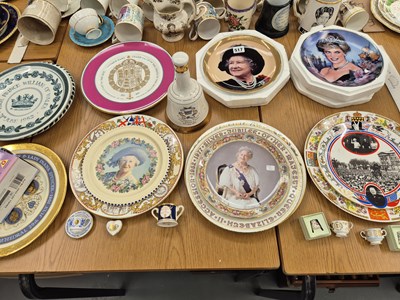 Lot 517 - Royal commemorative plates to include a Rye...