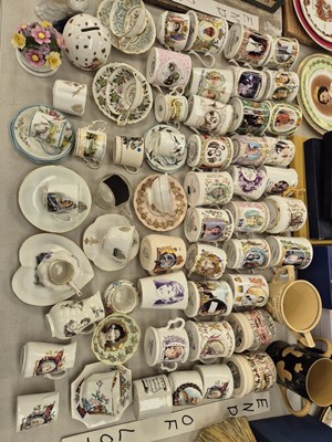 Lot 536 - Royal commemorative mugs, cups and saucers to...