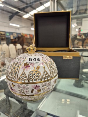 Lot 544 - A boxed 2016 Herend pot pourii jar and cover...