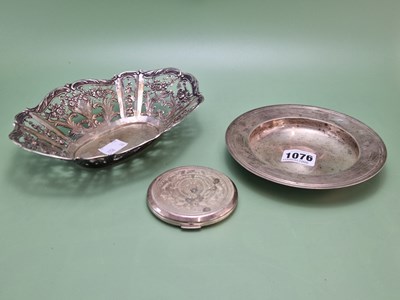 Lot 1076 - A silver dish by Mappin & Webb, London 1987,...