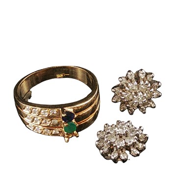 Lot 1122 - A multi-band ring formed as three graduated...