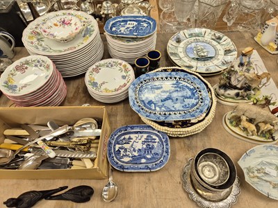 Lot 634 - Spode 'Romany' pattern plates and bowls,...