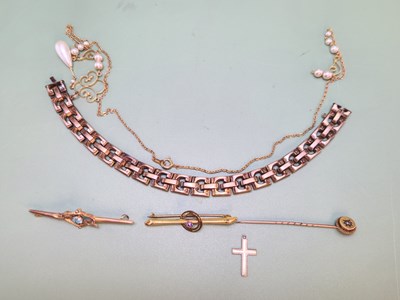 Lot 1154 - Unhallmarked part gold, etc, assessed as 9ct...