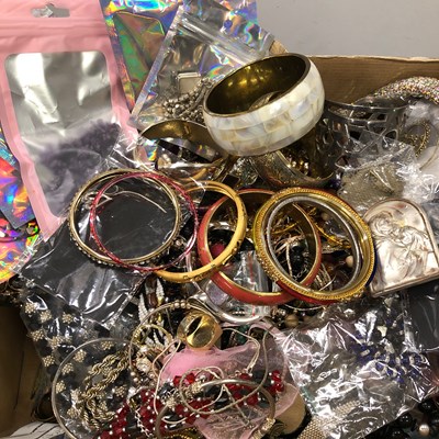 Lot 1177 - A large collection of costume jewellery-...