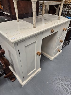 Lot 175 - A painted pine dressing table