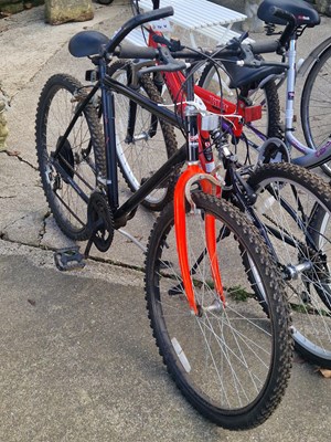 Lot 960B - A men's Magna bicycle with 10 gears