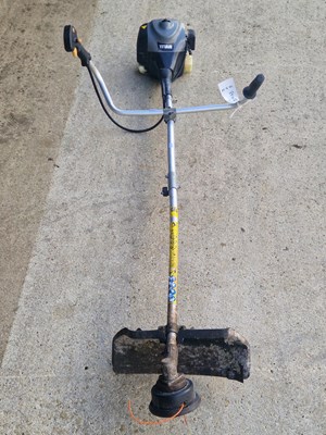 Lot 967 - A Titan petrol strimmer (in working order)