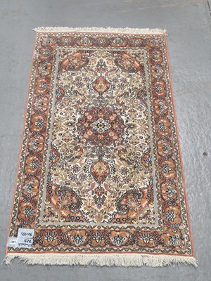 Lot 1497 - An oriental rug of Persian design 153 × 90cm