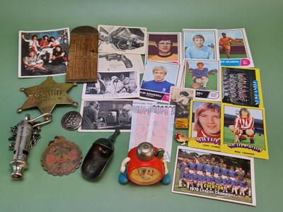 Lot 1189 - A mix of curiosities and collectables,...