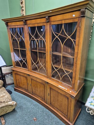 Lot 383 - A good quality Regency-style inverted bow...