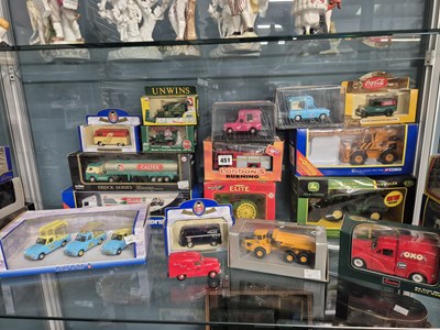 Lot 451 - A quantity of various die-cast vehicles.
