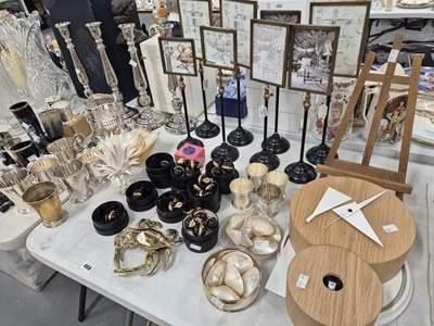 Lot 469 - A group of small adjustable sign stands, small...