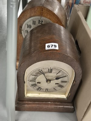 Lot 679 - Two mantle clocks