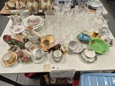 Lot 732 - A large selection of vintage and later china...
