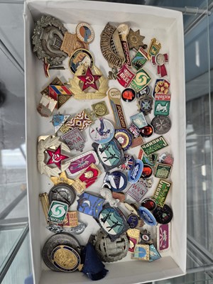 Lot 785 - A box of vintage Russian and other badges