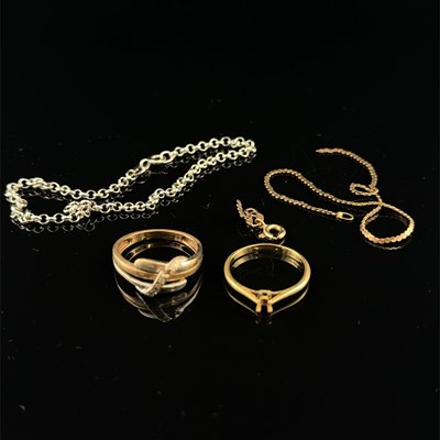 Lot 1156a - A white gold belcher bracelet, a flat link...