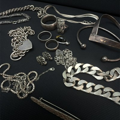 Lot 1156b - Silver jewellery, including bangles, bracelets,...