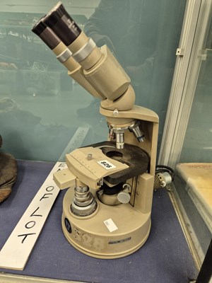Lot 826 - A microscope