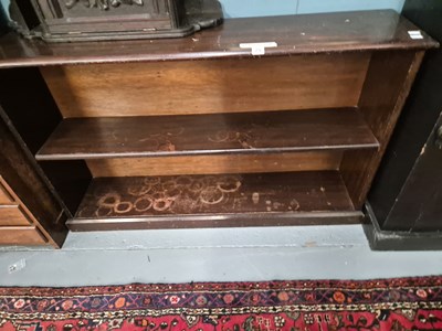 Lot 25 - A small pine bookcase