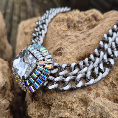 Lot 95 - A Butler & Wilson statement necklace A...