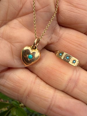 Lot 5 - A small and thoughtful grouping centred around...