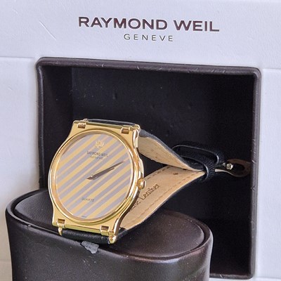 Lot 42 - A Raymond Weil Genève wristwatch. The signed...