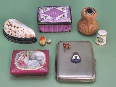 Lot 1032 - A Staffordshire enamel snuff box, a French...