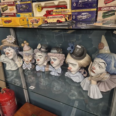 Lot 552 - Six Lladro head and shoulder clowns