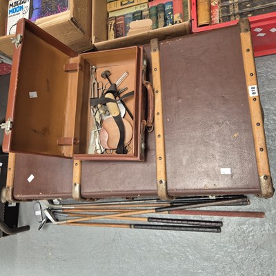 Lot 618 - A cabin trunk, hickory shafted golf clubs...