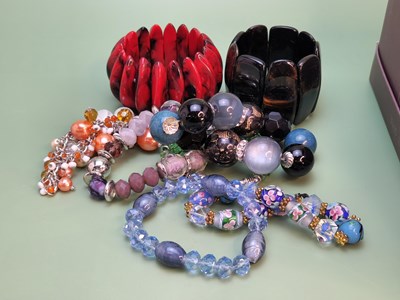 Lot 1148 - A large collection of vintage and later...