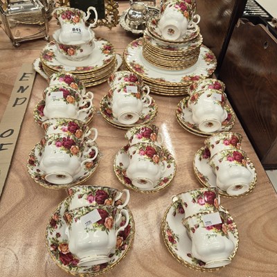 Lot 841 - A Royal Albert 'Old Rose'  tea set
