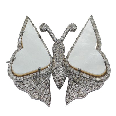 Lot 1129 - Butterfly/moth brooch in silver (unhallmarked)...