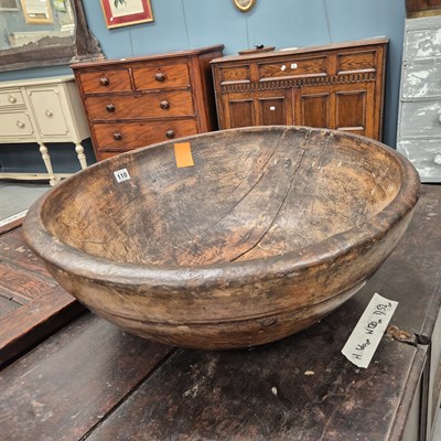 Lot 110 - A large antique dairy bowl Ø 57cm