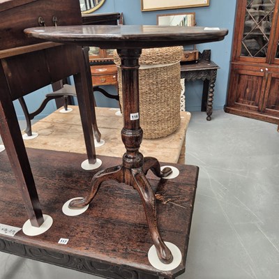 Lot 116 - A George III oak tripod table H 68 Ø 57cm