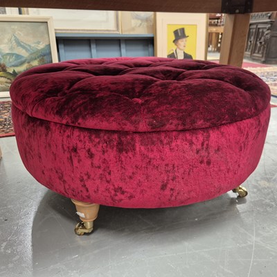 Lot 183 - A large circular upholstered stool or banquette