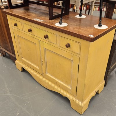 Lot 227 - A small painted dresser base H 87 W 124 D 50cm