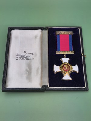 Lot 1322 - A DSO medal, the Garrard's case inscribed as...